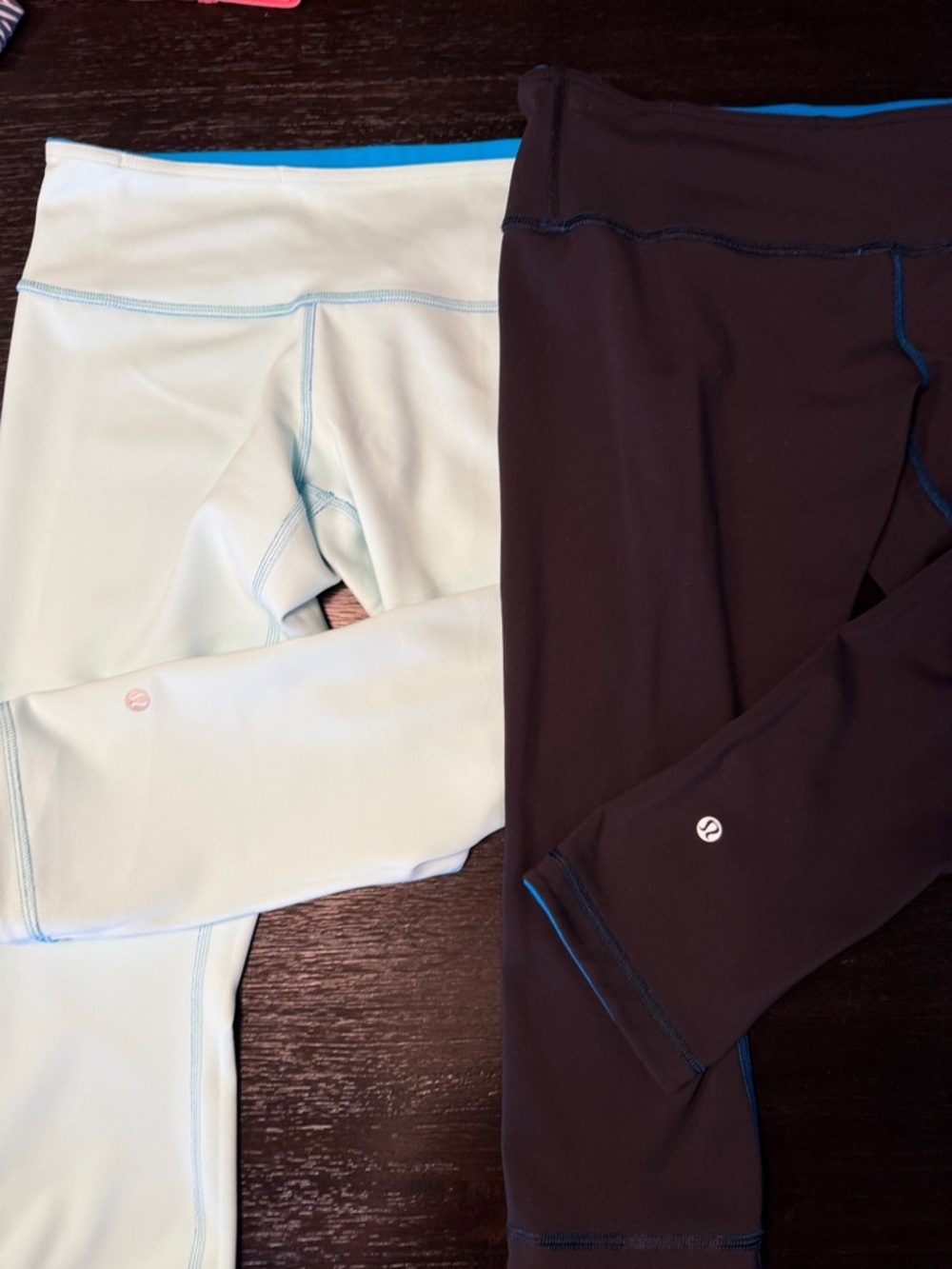 2 lululemon reversible women’s legging size 10